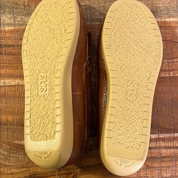 SAS Brown Leather Loafers with Tassels, Women’s Size 9, Run Small - Picture 6 of 8